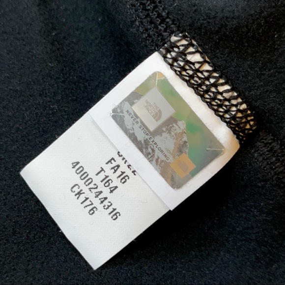 The North Face Expedition Long Sleeve Zip Neck - Picture 6 of 8